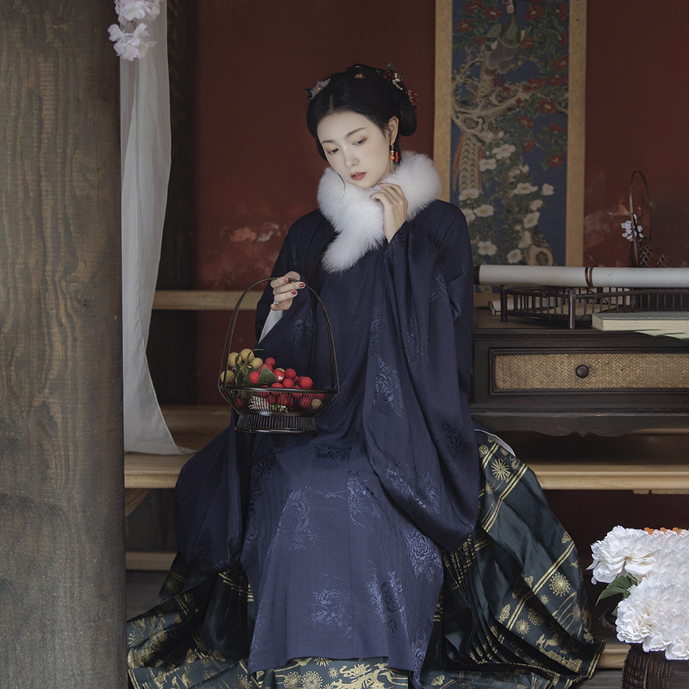 如故原创白菜汉服明制立领斜襟长袄提花暗纹女民族服装