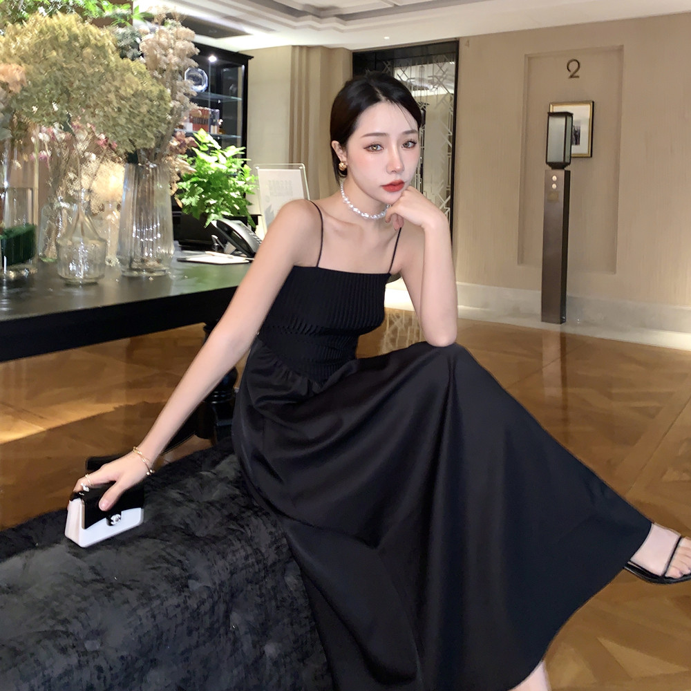 赫本黑色名媛吊带抹胸连衣裙设计礼服小众海边连衣裙