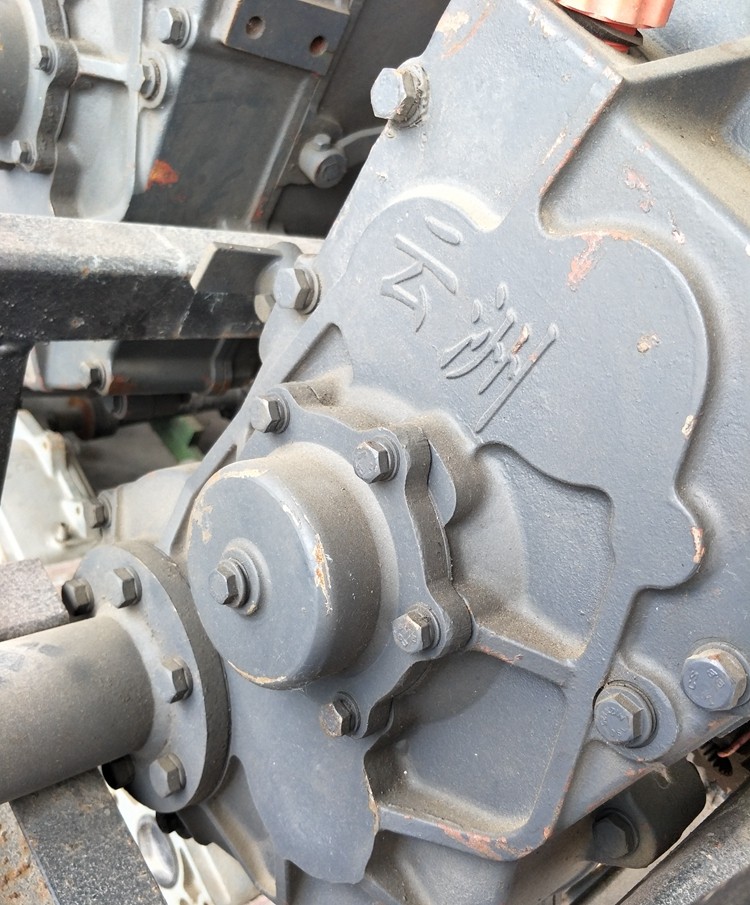 各种履带行走变速箱总成收割机耕机柳林谷王星光农机配件