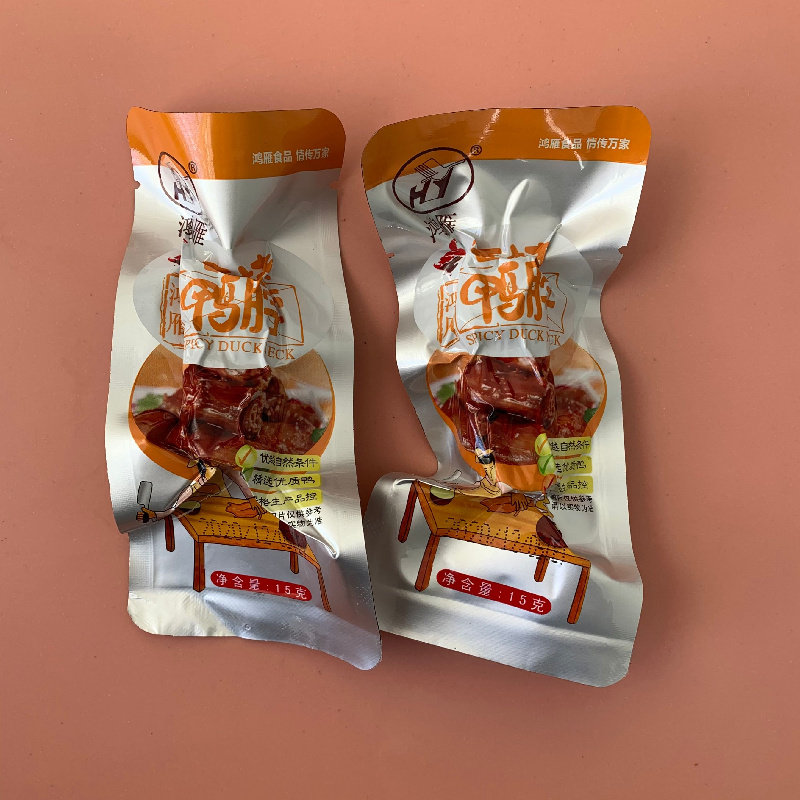 鸿雁食品香辣鸭脖办公室零食休闲食品真空真空包包装鸭肉零食