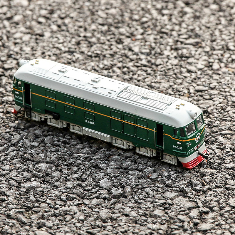 出口1:87东风火车头合金模型声光回力古典绿皮火车模型儿童玩具车