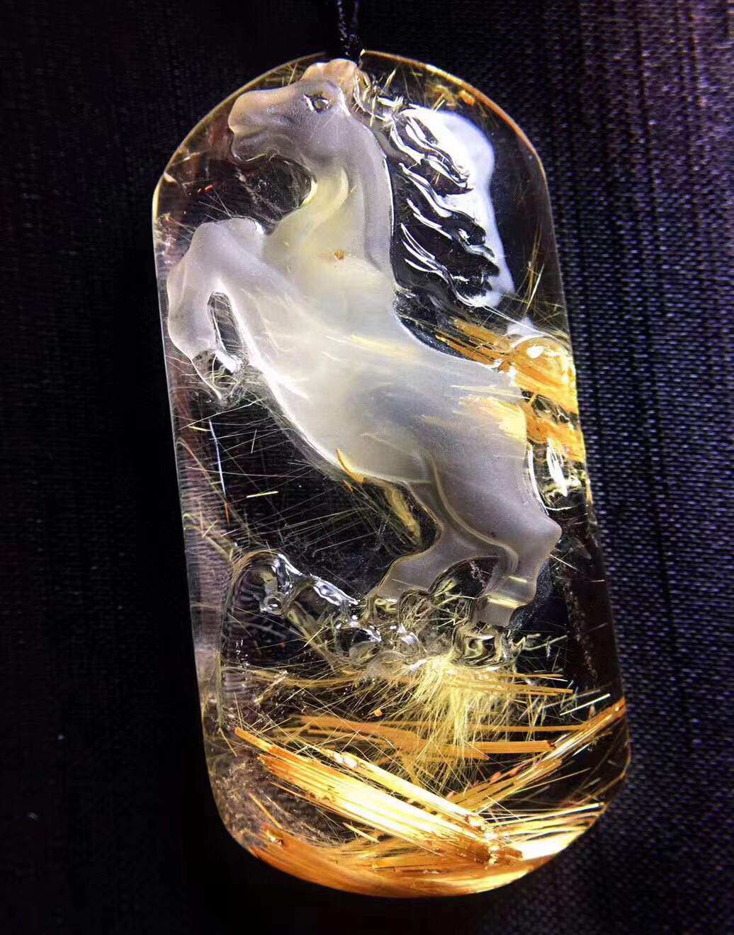 吊牌纯天然钛晶生肖马吊牌马到成功纯白体黄项坠