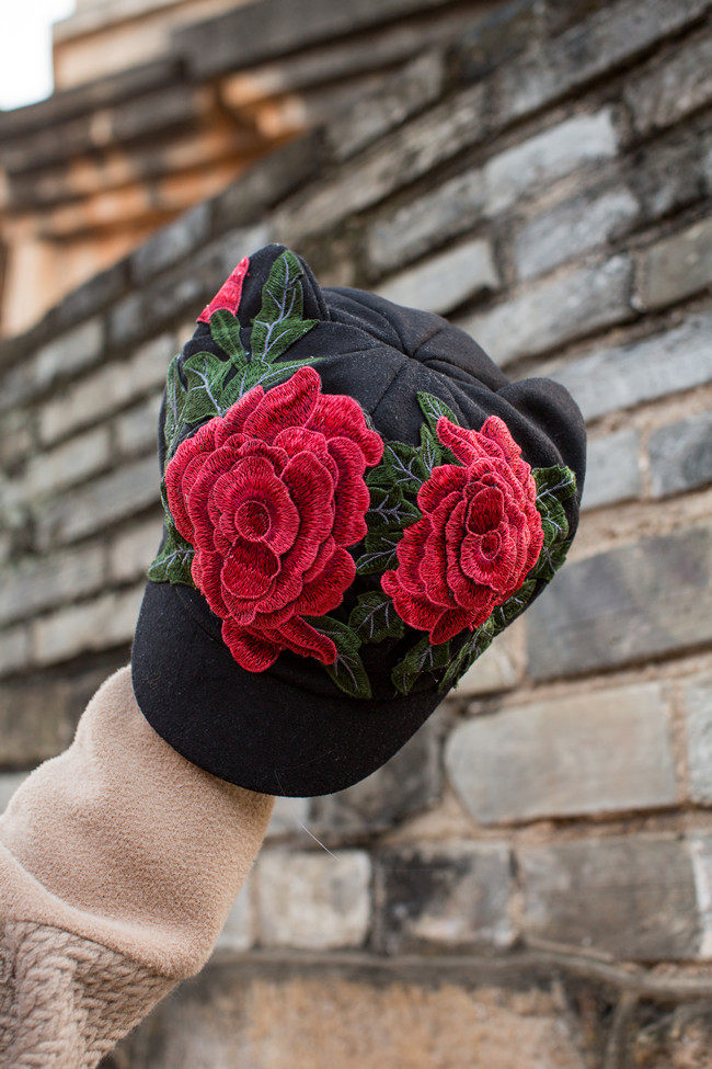 帽子立体牡丹花猫咪毛呢秋冬超美美的民族风绣花帽子