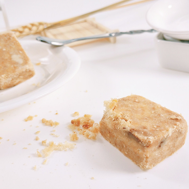 利拉压缩饼干早餐干粮野外面包食品特种生存兵代餐多口味整箱散装