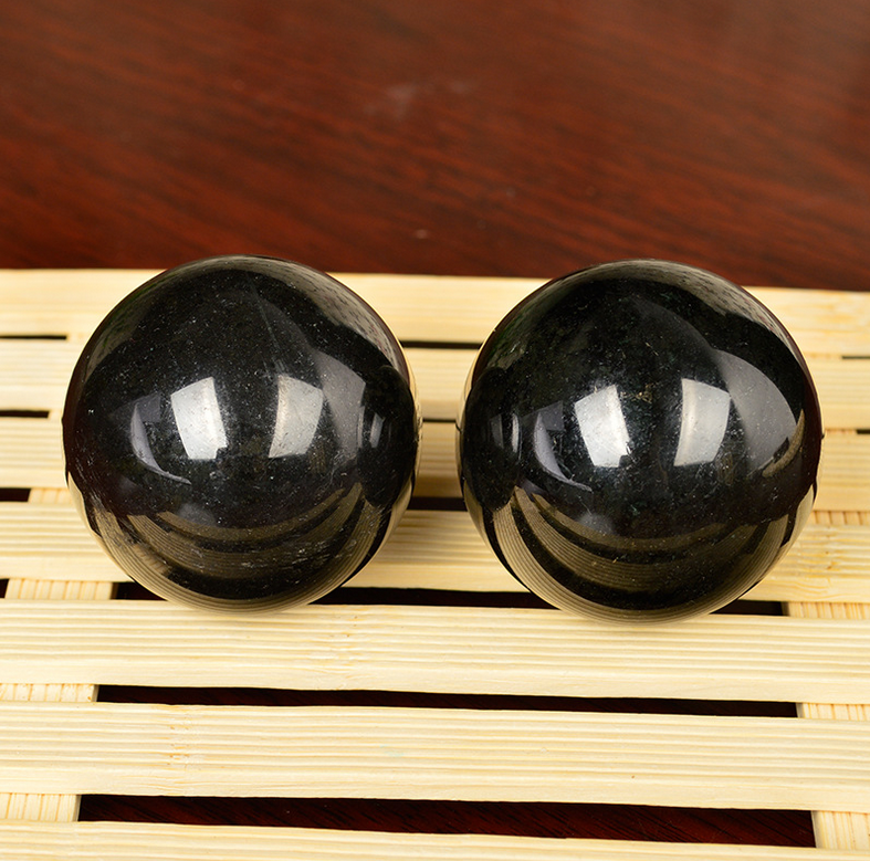 精品活磁性墨绿玉健身球手球墨玉功能玉手球手玩件中老年太极手球