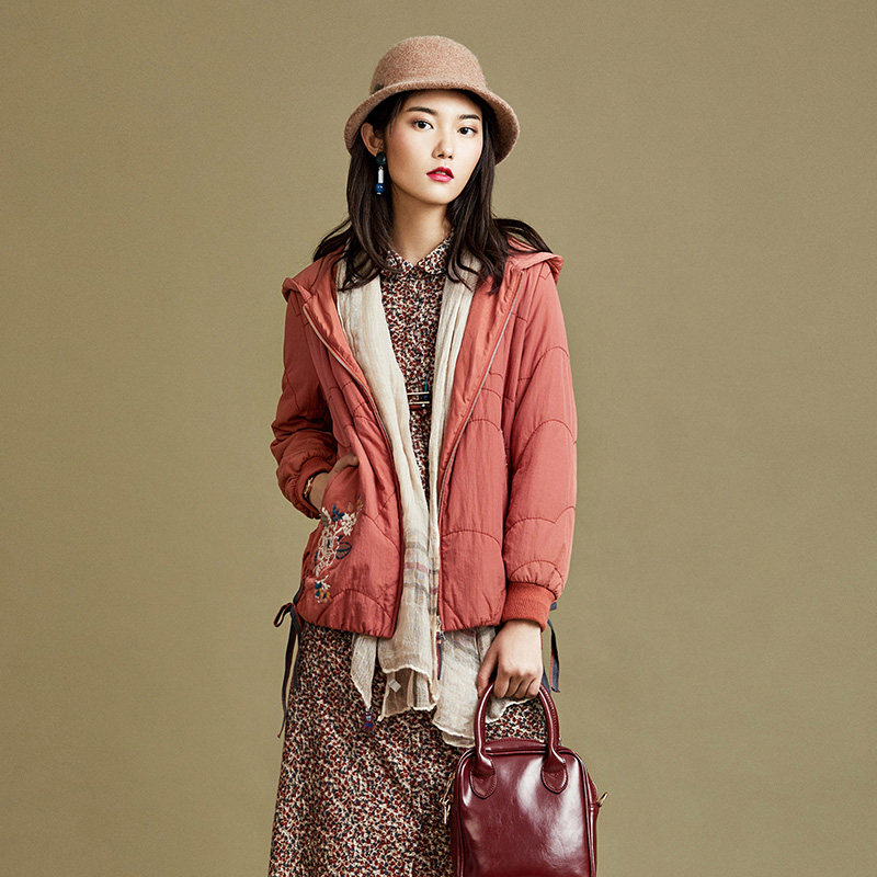 渔牌秋冬季外套女2021年新款连帽绣花百搭短款棉衣外套女ffnc4020