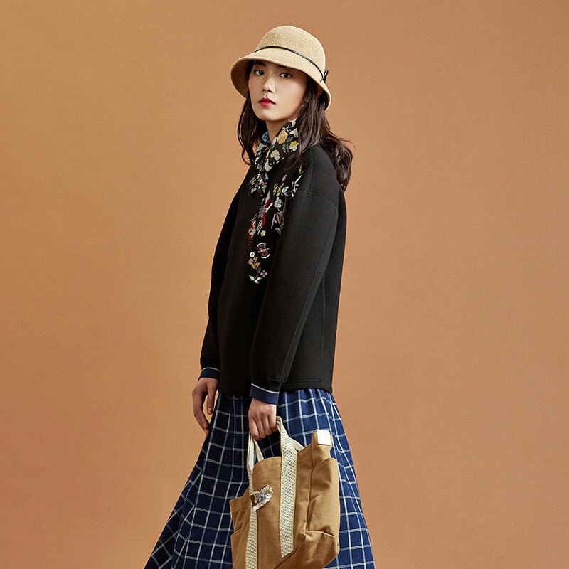 渔女装2021春秋新款大码宽松国风刺绣花长袖高领卫衣外搭ffnc2006