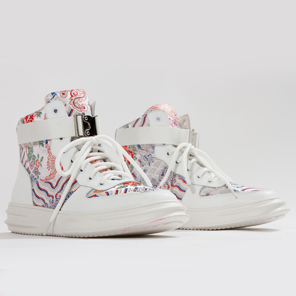 中国国风男士个性刺绣系带高帮鞋子民族复古高帮鞋