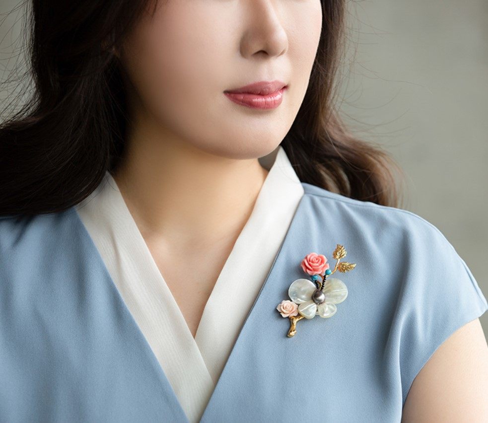 天然珍珠贝壳胸针ins胸花复古旗袍个性别针胸针