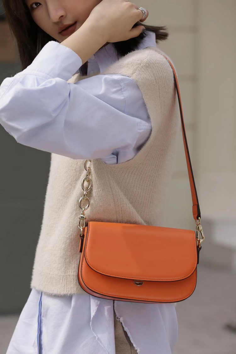2021女包腋下斜挎包包包女小众复古早春包女包马鞍女士包袋