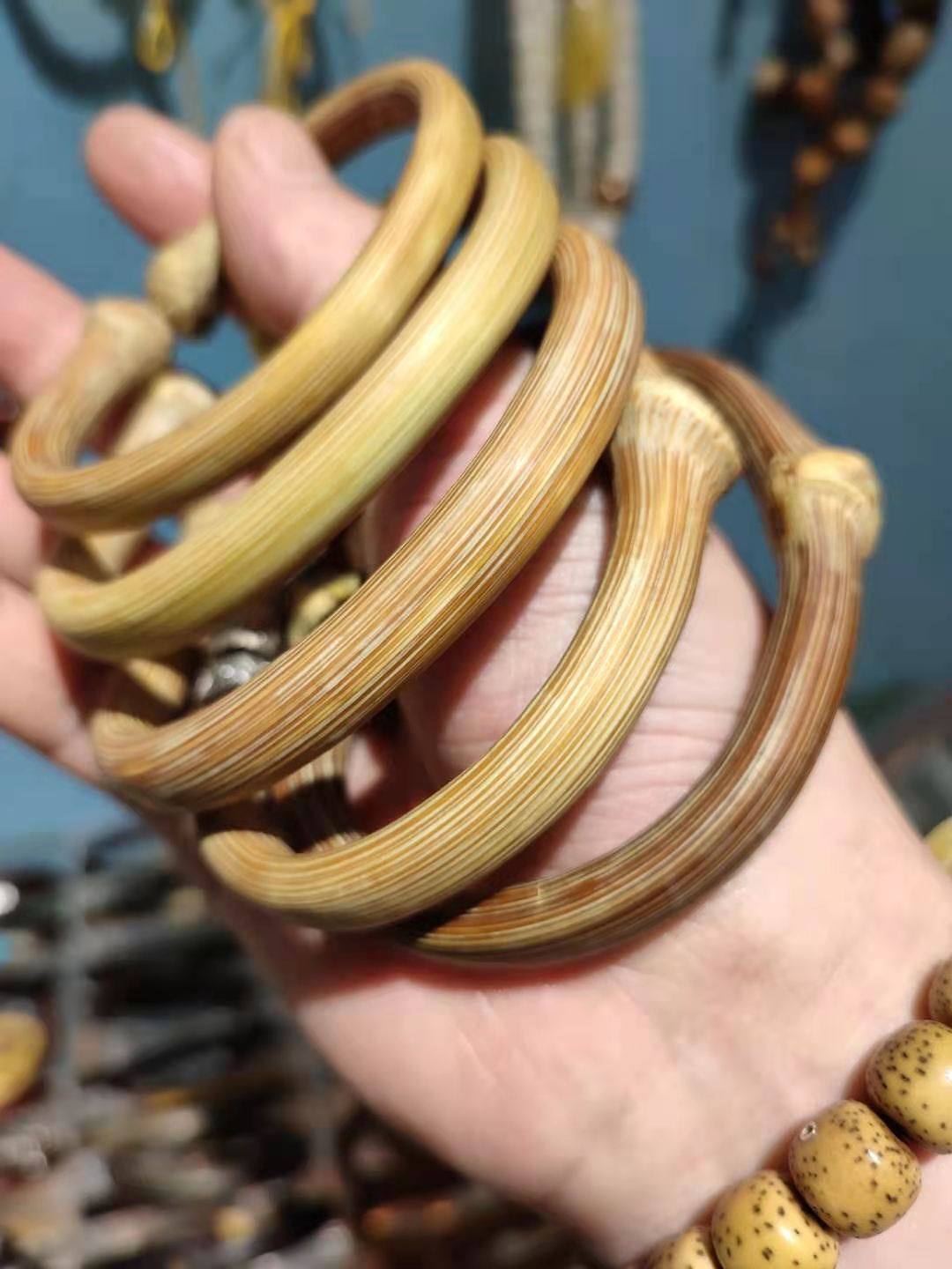 鸡血金刚阴阳金丝老红藤风藤紫竹节梅妃竹龙手镯