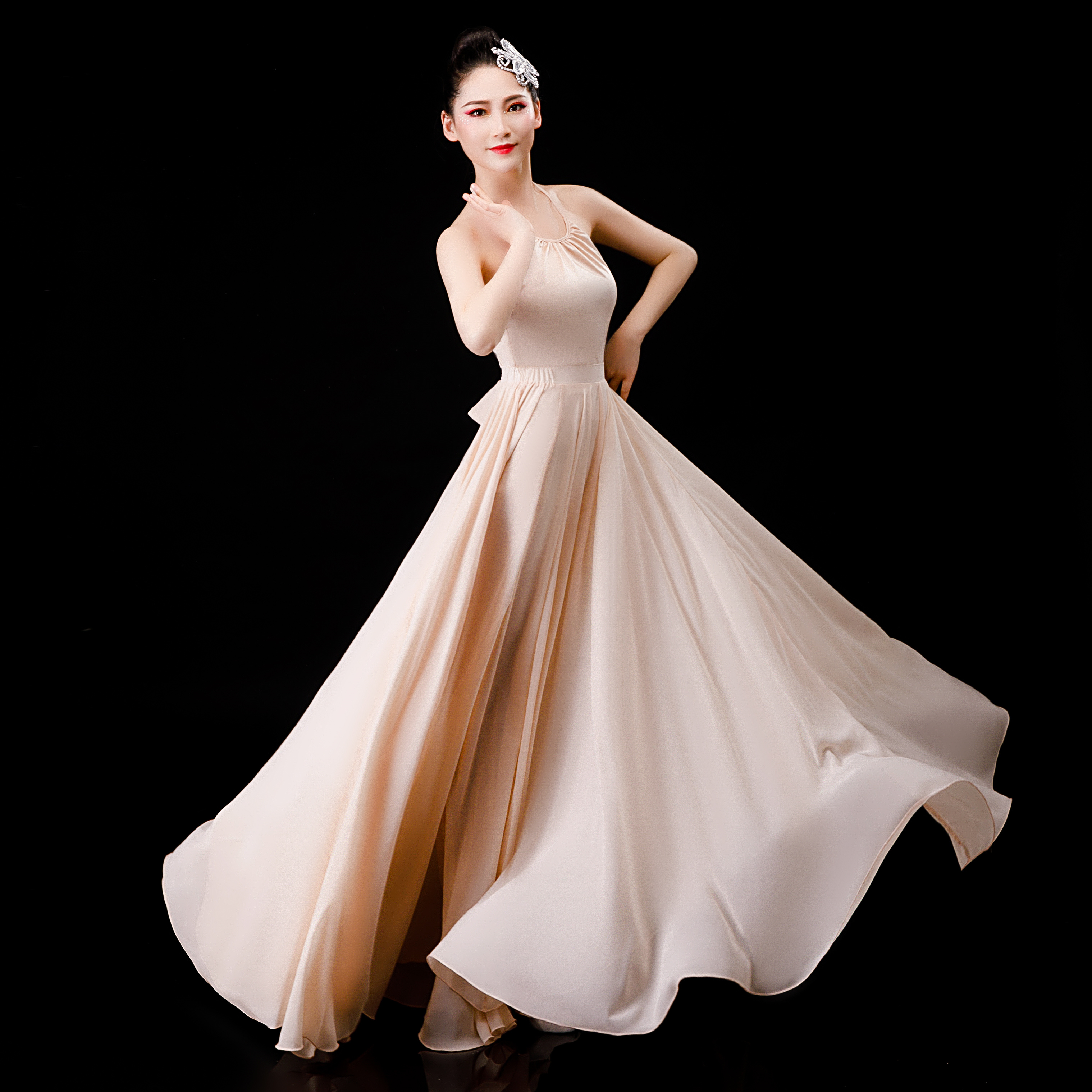 720度大摆裙舞舞蹈演出服广场舞练功功夫飘逸写真民族服装