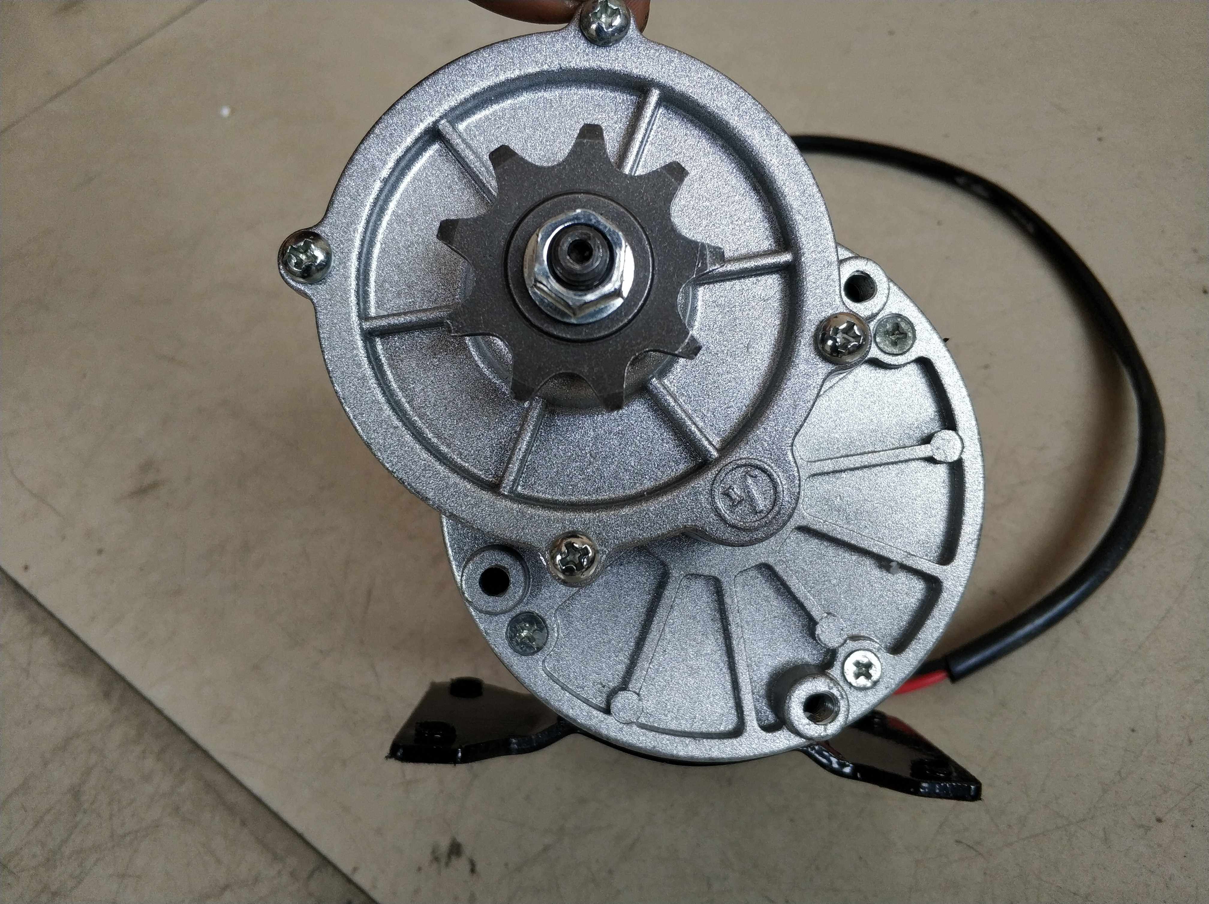 低速手摇发电机80转12v36永磁脚踏风力水力大功率其他发电机