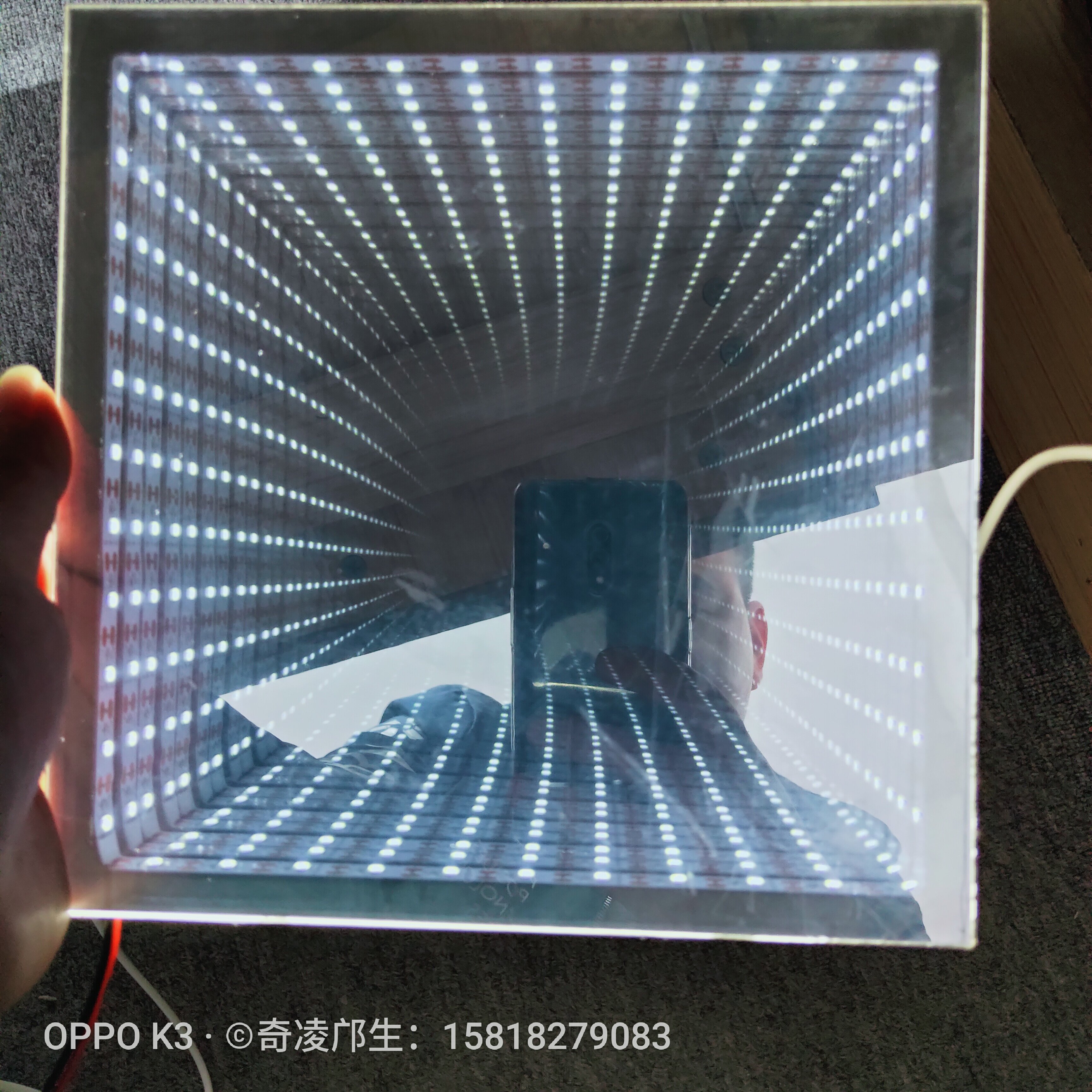 led创意时空镜子台灯礼品装饰灯无限镜面延伸随身化妆镜