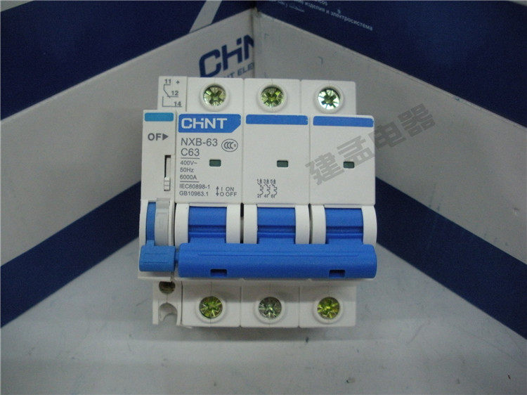 触头辅助正泰空开nxb1p2p3p4pof断路器一开一闭空气开关