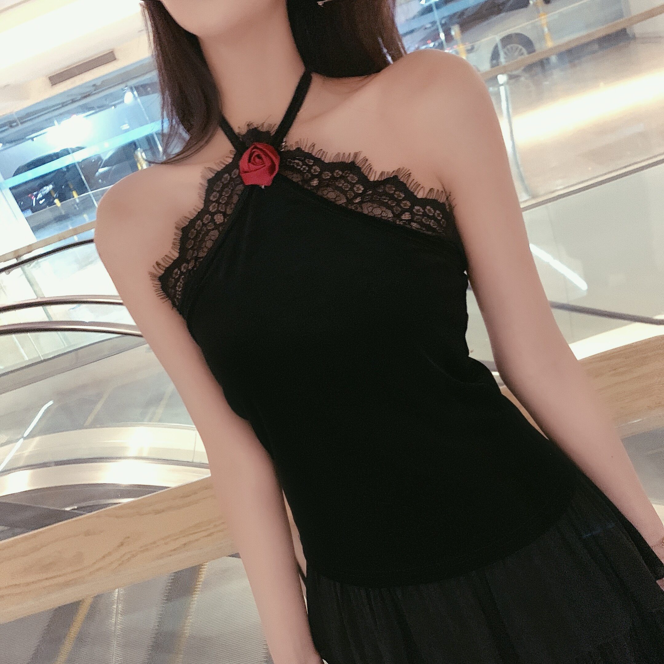 青知润 百搭基础款港味复古v领chic性感小胸吊带背心内搭新款女夏