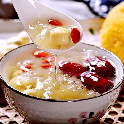 银耳红枣莲子羹丑百合桂圆汤白木耳干货独立银耳