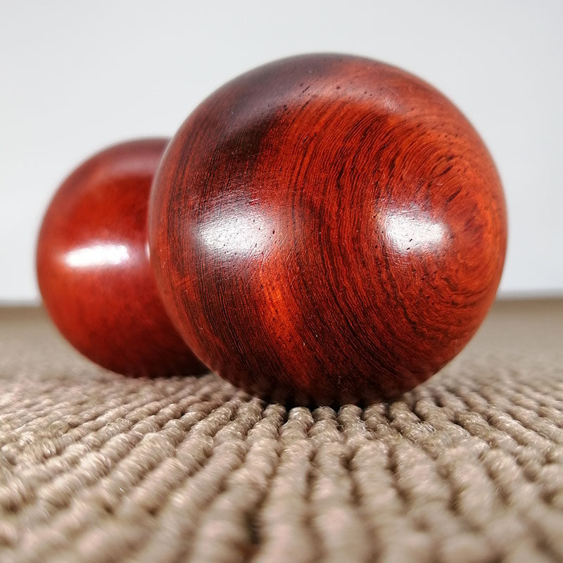 大红酸枝把玩健康练手转球红木老人保健球实木健身按摩