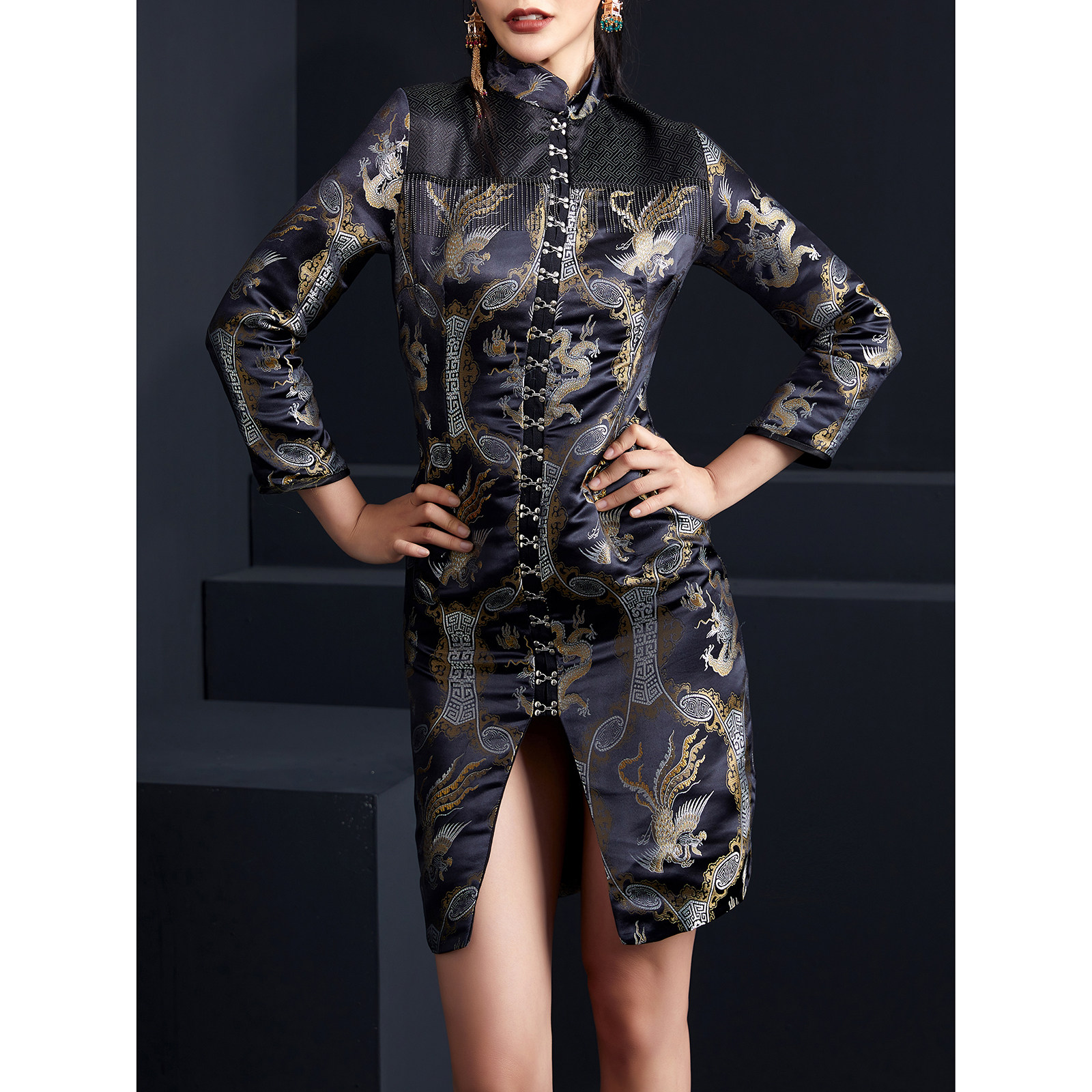 扶郎2022原创国潮风情流苏提花龙凤暗黑修身旗袍