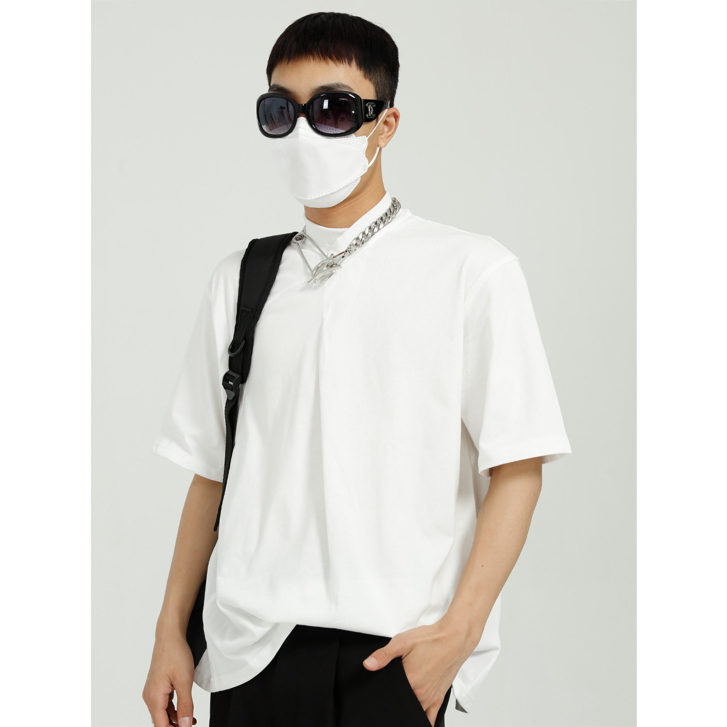 原宿简约青年宽松纯色新品夏季高领半高衫男t恤