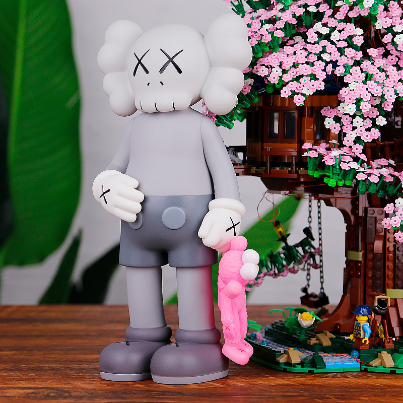 kaws公仔摆件芝麻街暴力熊手办室内装饰潮牌周边牵手潮玩盲盒