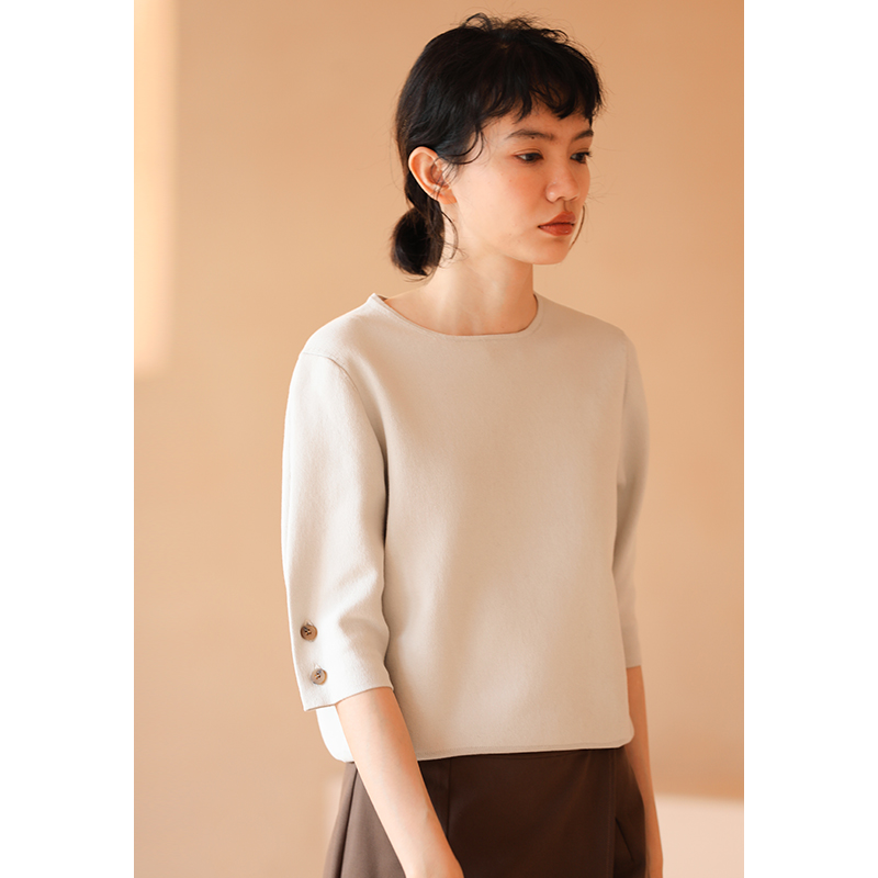 哈齿小姐22春季新款进口纱线功能防紫外线极简两粒扣7分袖上衣女