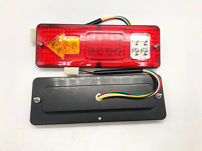 12v三节尾灯转向一体led尾灯总成电动三轮车配件三轮摩托车