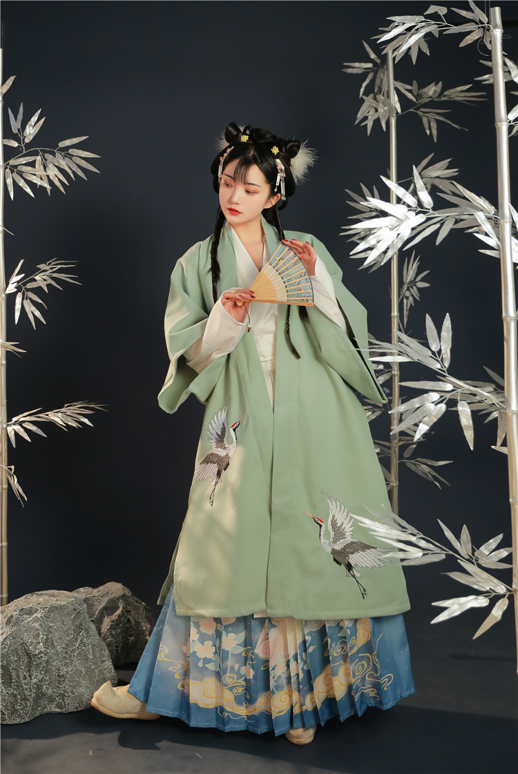 风采鹤鹿同春原创汉服宋制窄宽松百搭保暖秋冬汉服