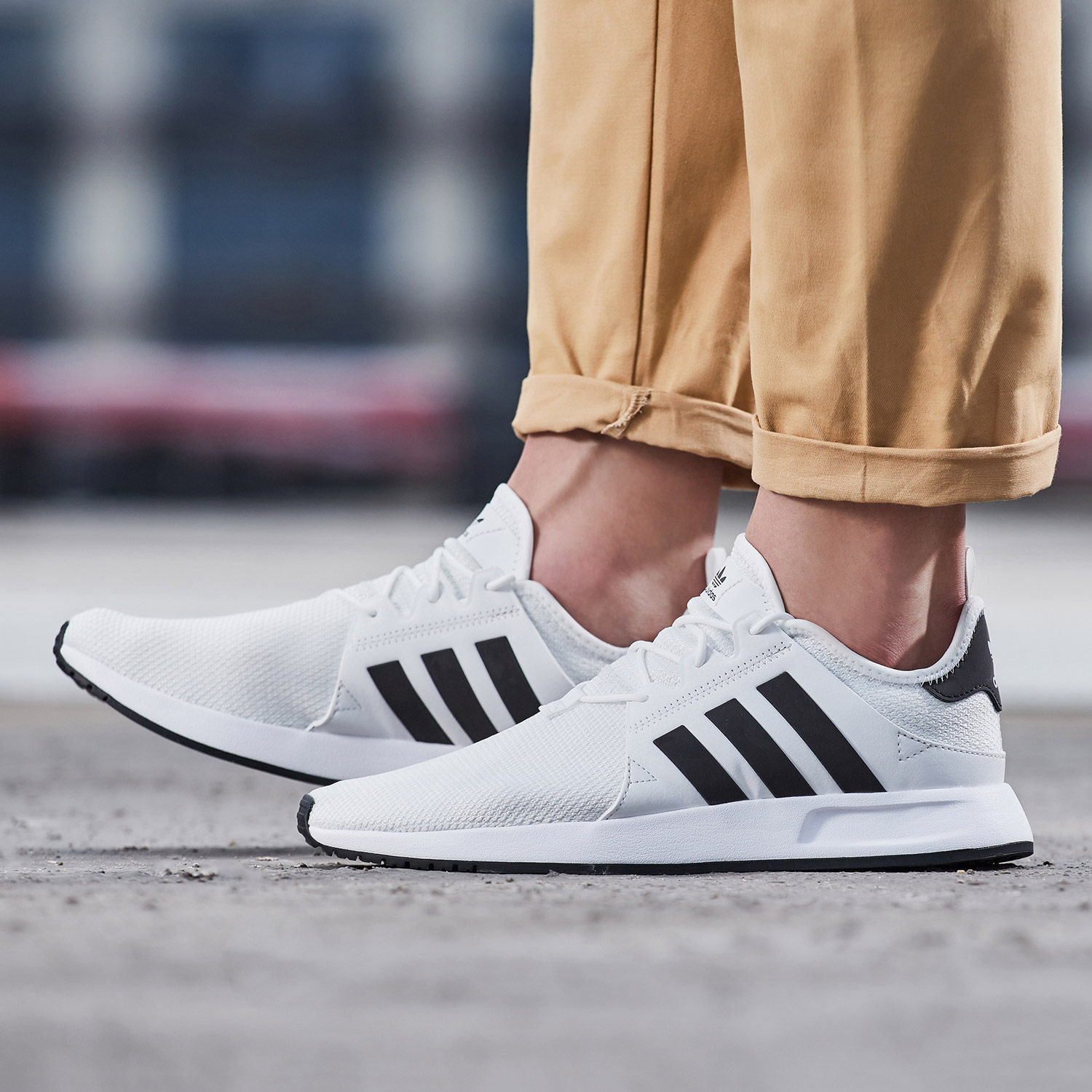 阿迪达斯三叶草男子2018夏季swift run轻便透气运动鞋板鞋cq2120