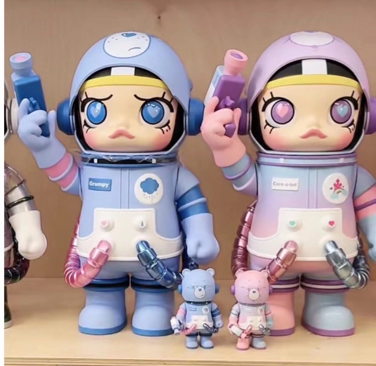 popmart泡泡玛特megaspacemolly宇航员特调小丸子画家潮玩盲盒