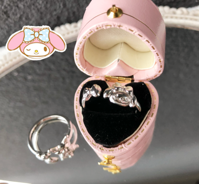 库洛米戒指三丽鸥玉桂美乐布丁狗情侣发光可爱闺蜜戒指