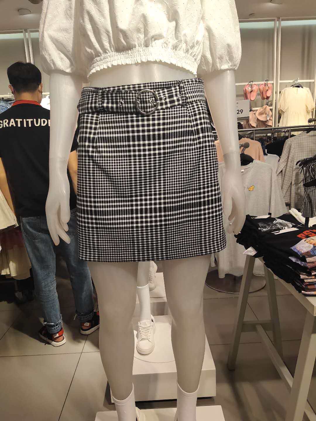 hmverom2020白黑小格子腰带高腰学院半身短裙hm0821057半身裙
