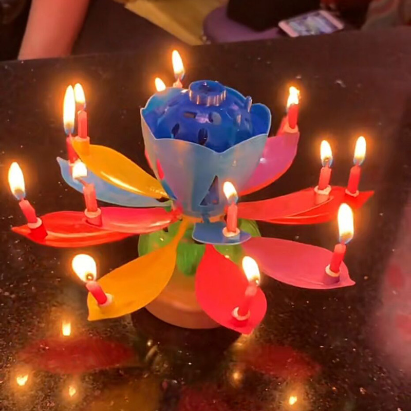 蜡烛生日快乐音乐荷花开花旋转唱歌蛋糕创意蜡烛