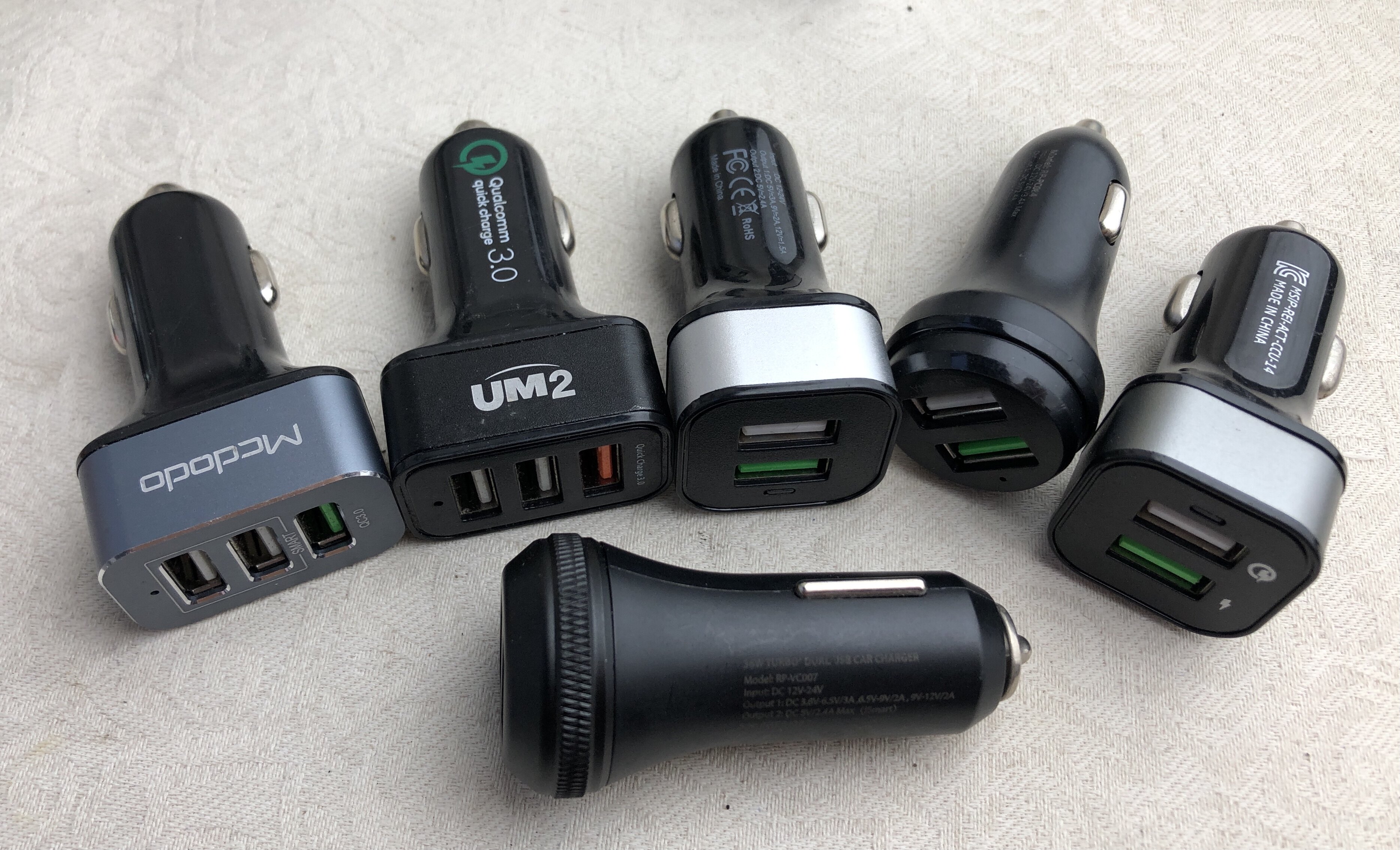车载铝合金壳子弹头充电器点烟器usb12v-24v车载充电器