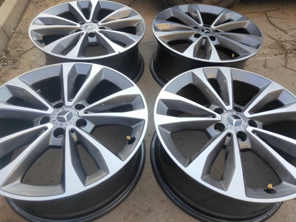 适用新款奔驰v260轮毂18寸原厂钢圈商务车改装轮毂