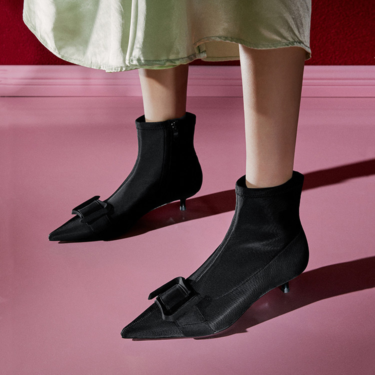 73hours鞋波尔卡2022冬季新款皮带扣尖头细跟瘦瘦靴短靴子女aaa91
