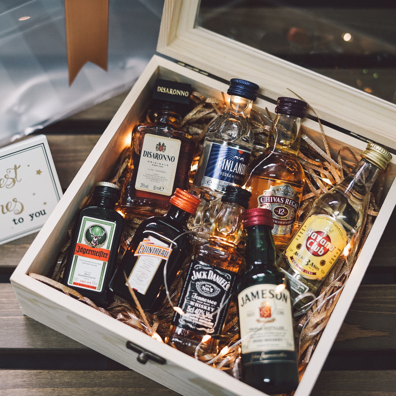 迷你小瓶洋酒50ml鸡尾酒威士忌利口酒伴手礼盒便利店力娇酒