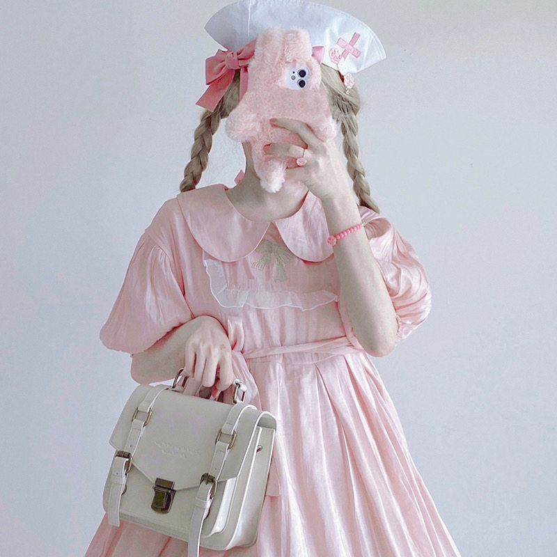 初恋娃娃蓬蓬裙轻lo软妹复古泡泡蝴蝶结刺绣连衣裙
