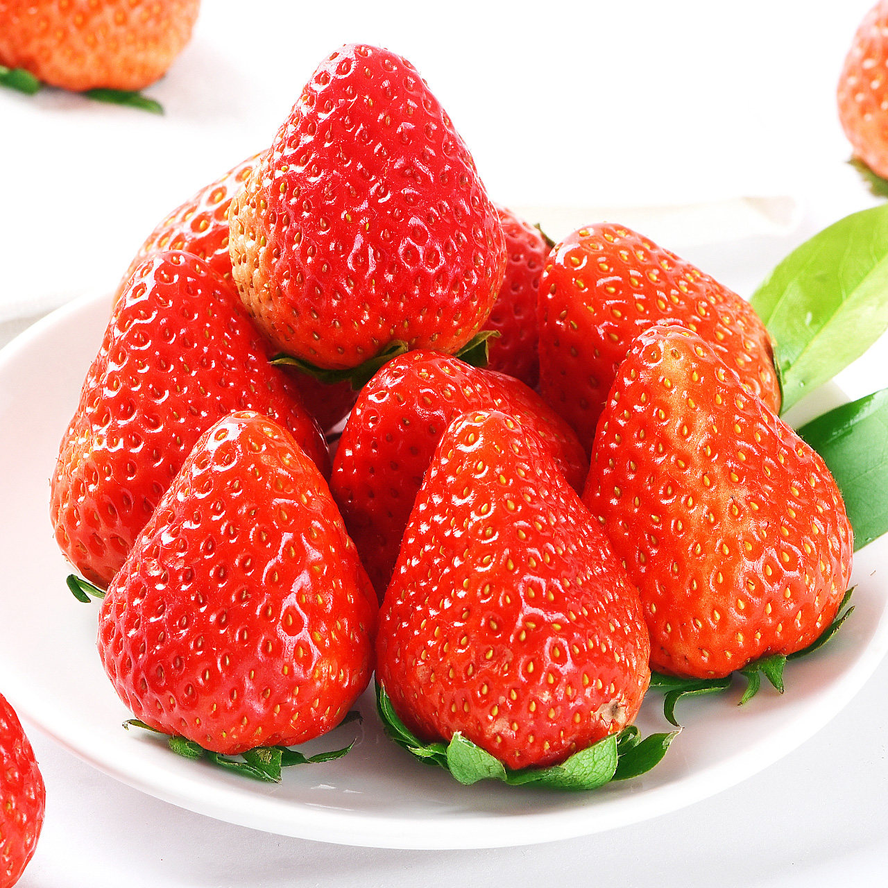 草莓丹东牛奶新鲜奶油当季水果莓果四季包邮草莓