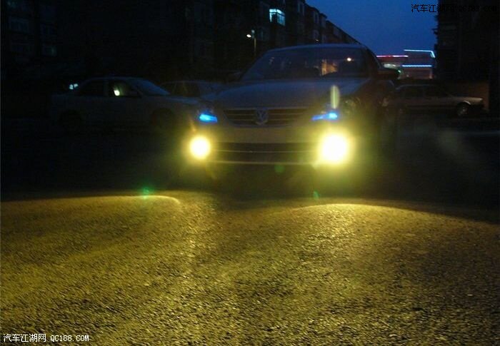 抢购12v汽车雾灯改装总成h3黄金光灯泡 24v货车倒车灯 摩托车改装