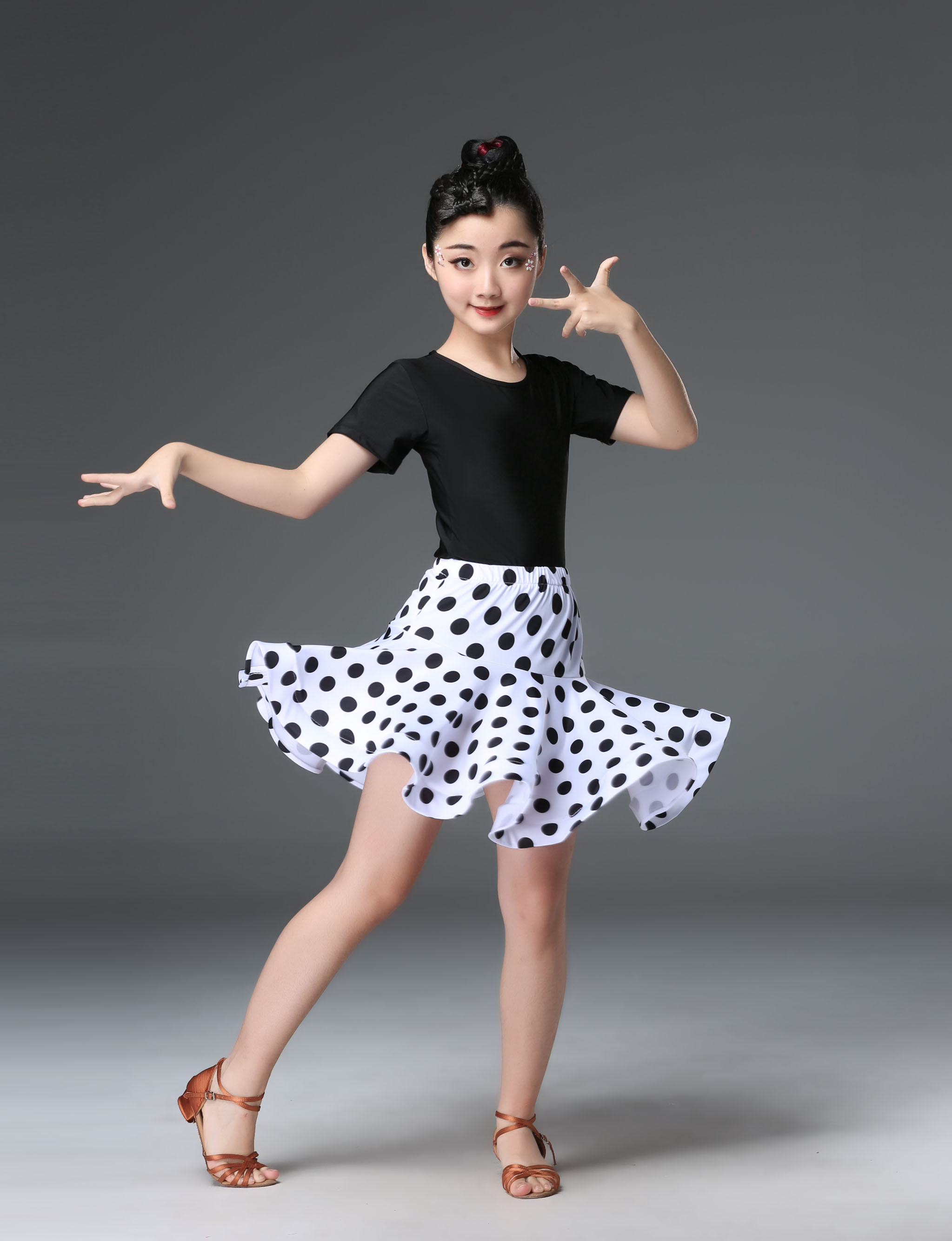 拉丁舞2021秋季新款练功服女儿童拉丁舞蹈演出服儿童演出服