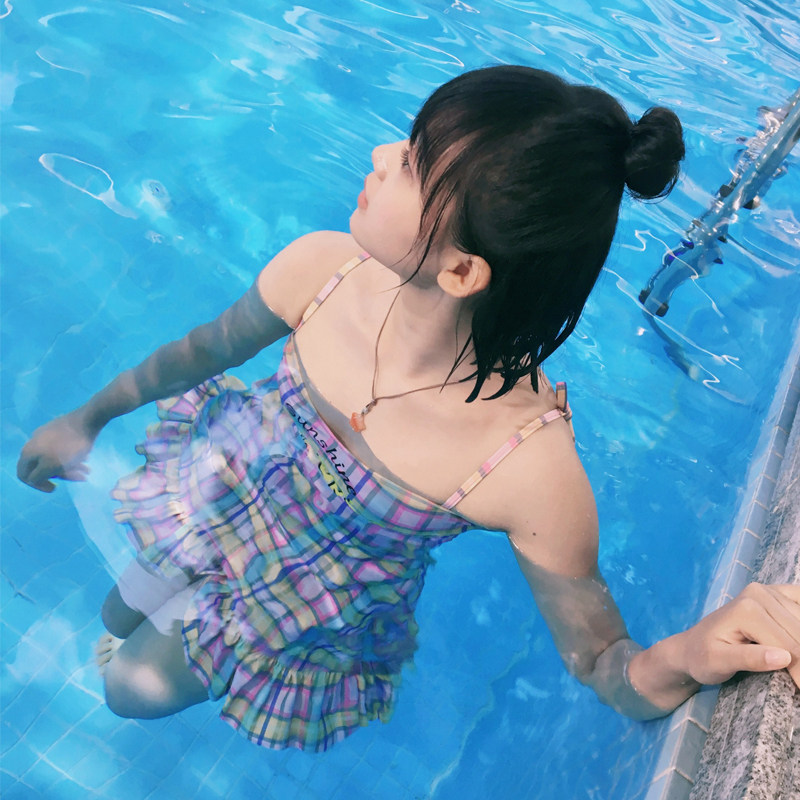 林星辰同泳衣韩国ins风小甜美保守学生少女连体泳衣