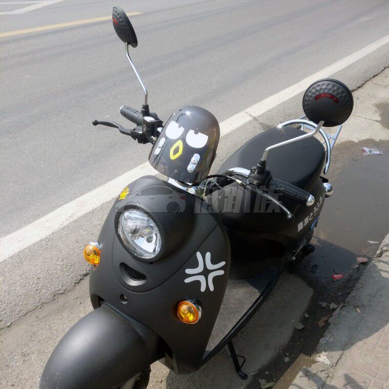 适用于小牛小牛电动电动车n1sm1龟王车头可爱超呆企鹅汽车装饰贴