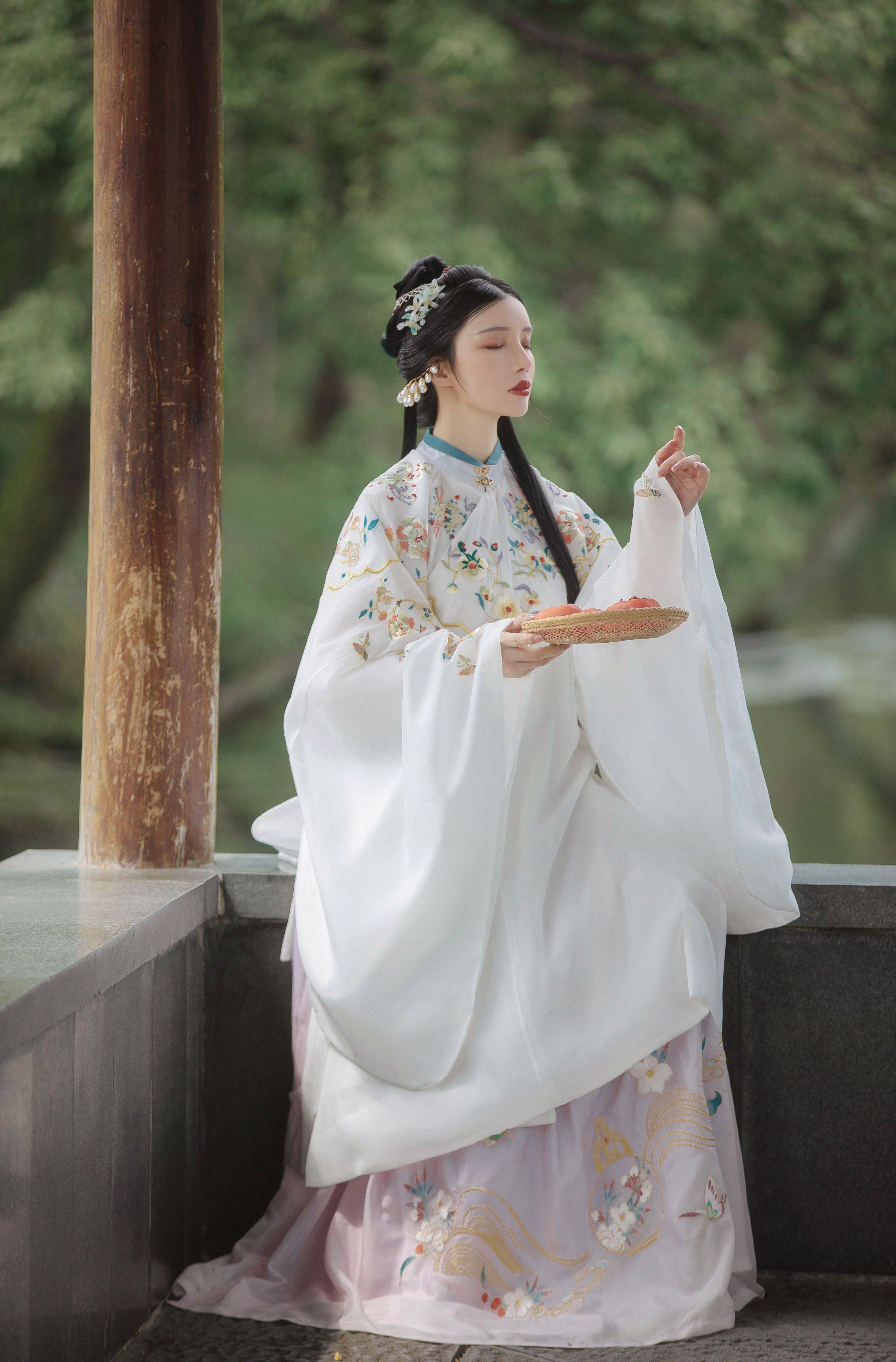 司南阁原创【弄小玉】明制汉服女立领粉紫刺绣裙全套(三色可选