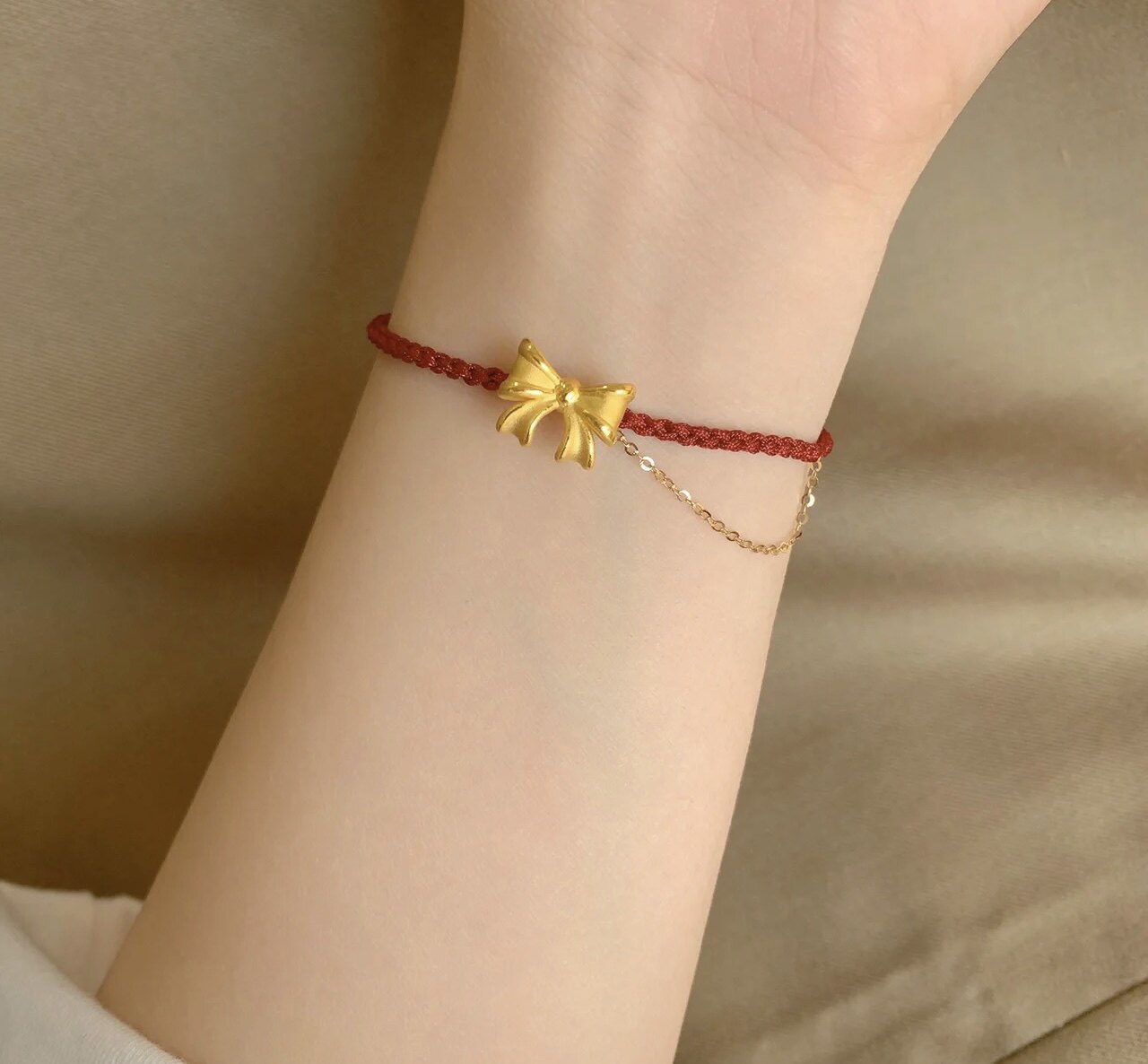 在逃公主蝴蝶结手链手工编织diy黑红红绳蝴蝶结转运手链