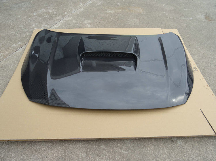 适用于18款斯巴鲁xv sti款碳纤维开孔机盖 引擎盖车头盖机头盖