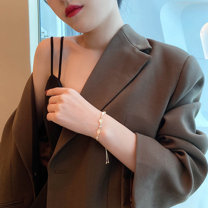logapy猫眼石小鱼手链女ins小众设计可调节手镯气质网红手饰品