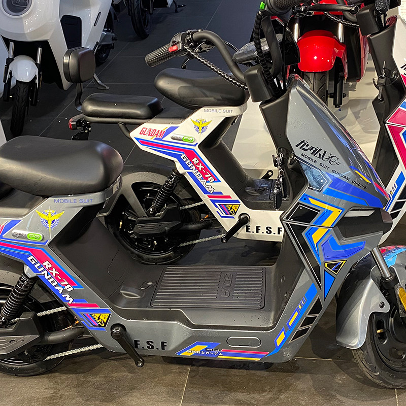 贴纸小牛小牛电动电动车fo个性创意高达机动战士电动车贴