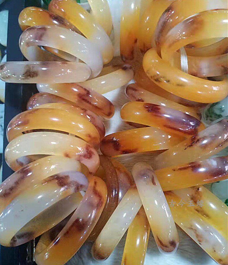 云南黄龙玉手手镯黄玉天然龙陵玉镯子女款手环手饰