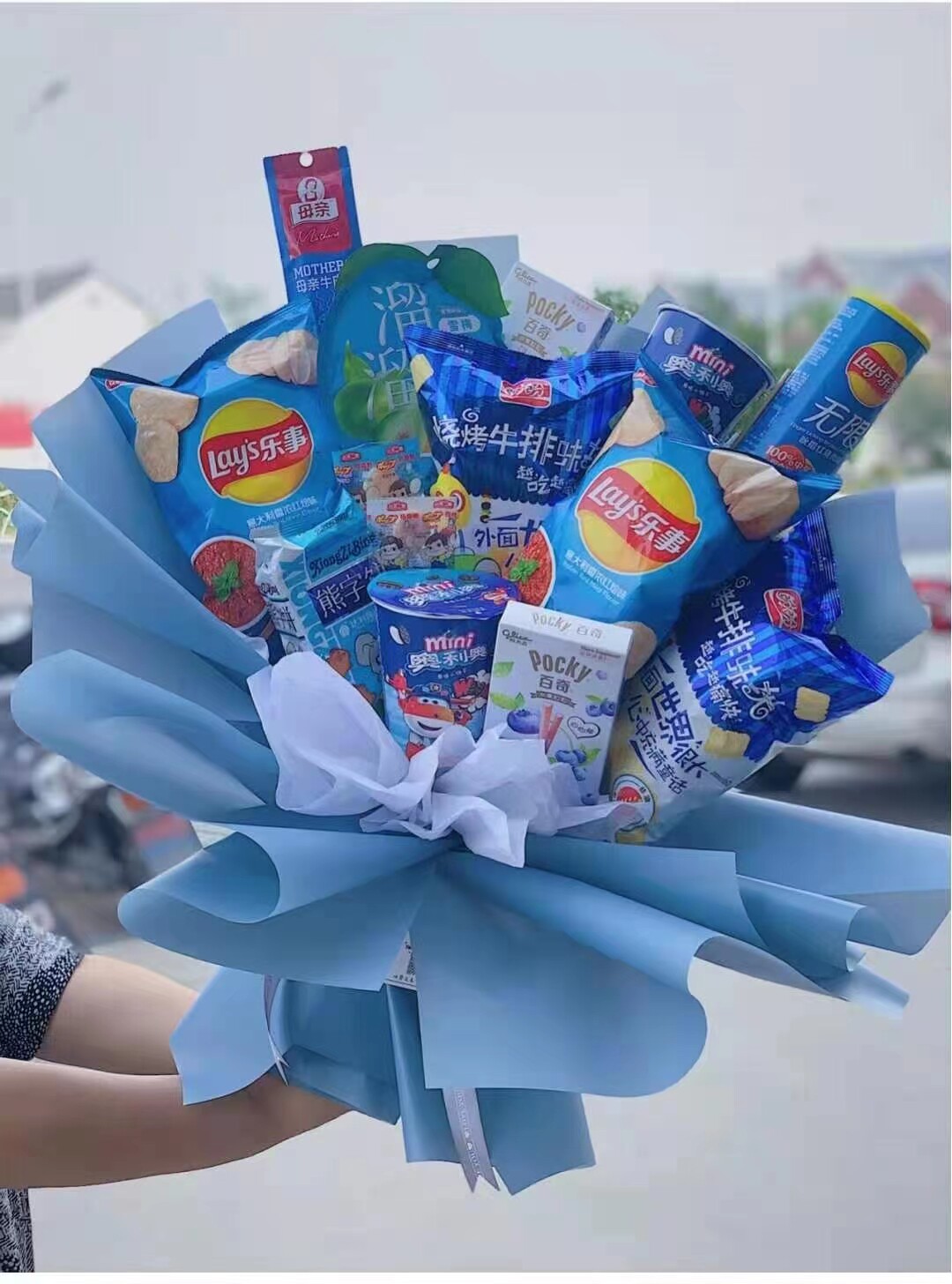 同城网红零食糖果花束大束棒棒糖长沙鲜花速递鲜花速递(同城)